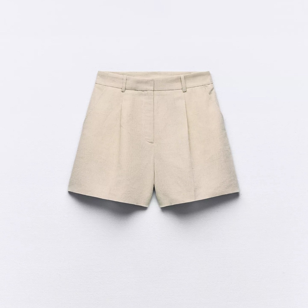 Women's Cream Shorts